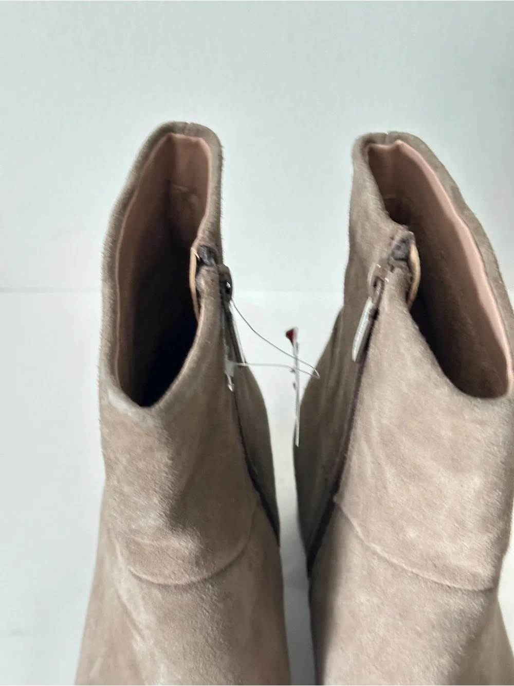 NEW Blondo Arena Taupe Suede Waterproof Ankle Classic Women's Booties, Sz 8.5M